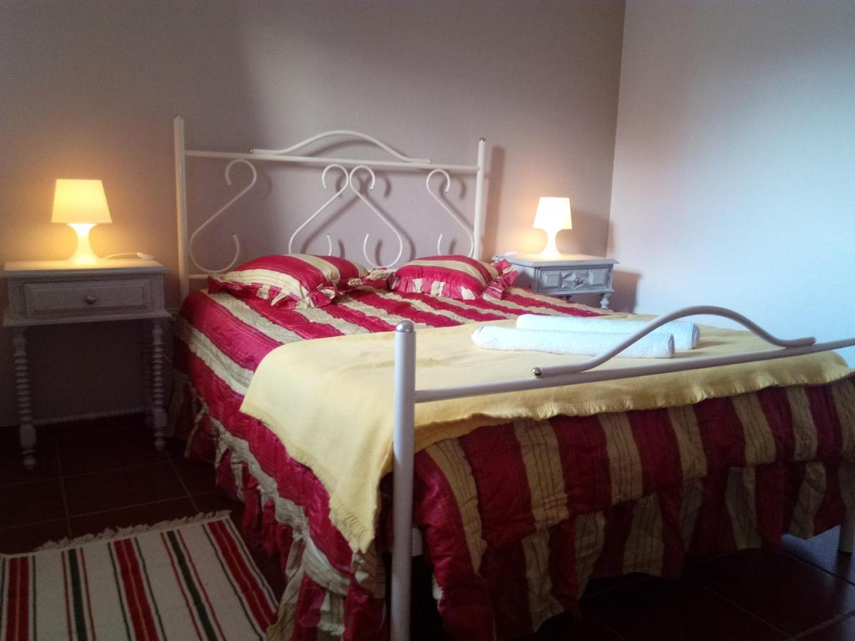 Casa da Vovó  Vila Amarante Quarto foto